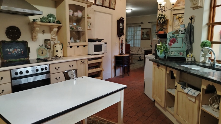 4 Bedroom Property for Sale in Chanteclair Western Cape